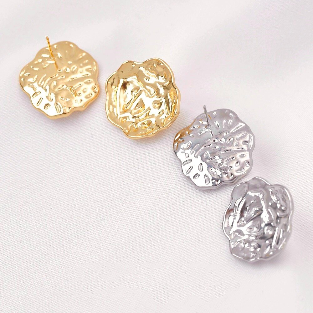 Pearl Stud Earrings - 2 peças de brincos de flor