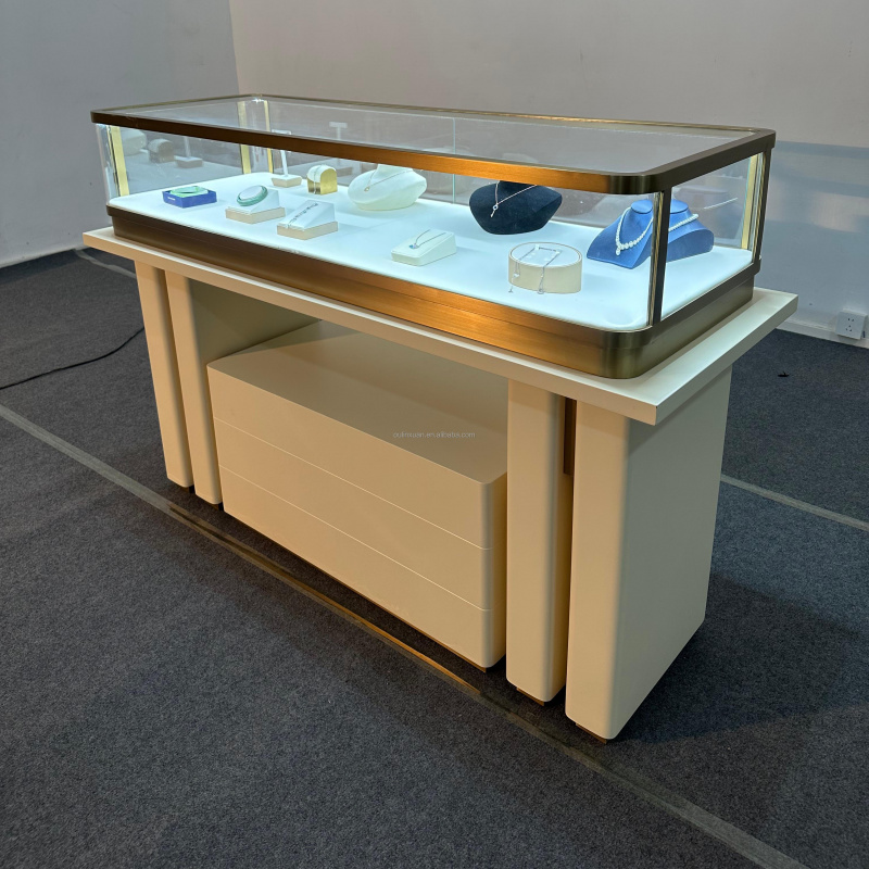 Expositor de Joias e Relógios  - Jewelry Watches Luxury avaliação e preço