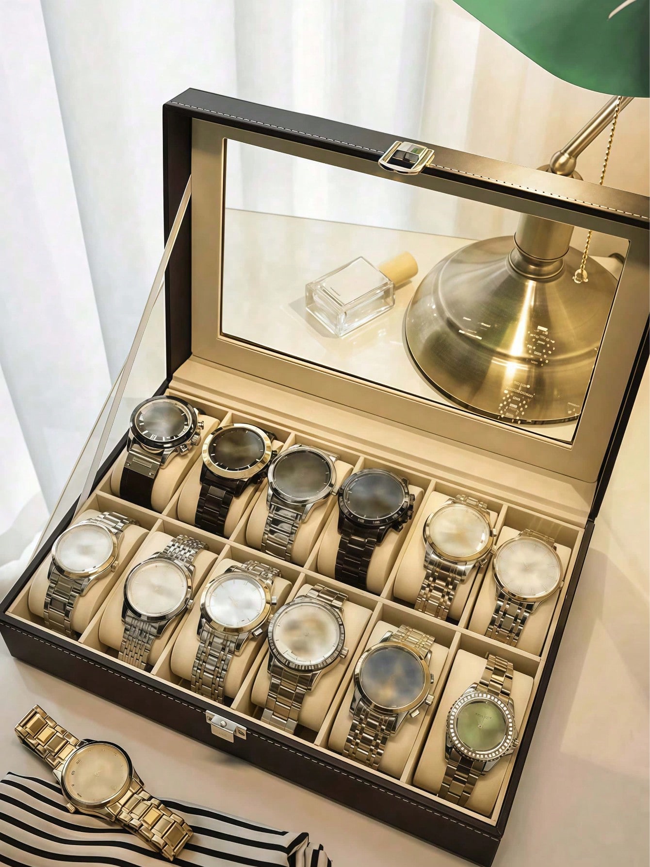 Caixa de Relógio de Couro com  - Jewelry Box That Holds Watches avaliação e preço